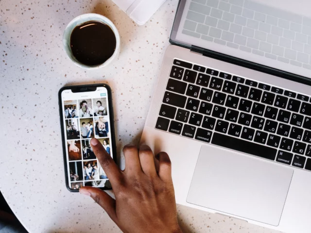 Comment retrouver de la régularité sur ses réseaux sociaux après l’été ?